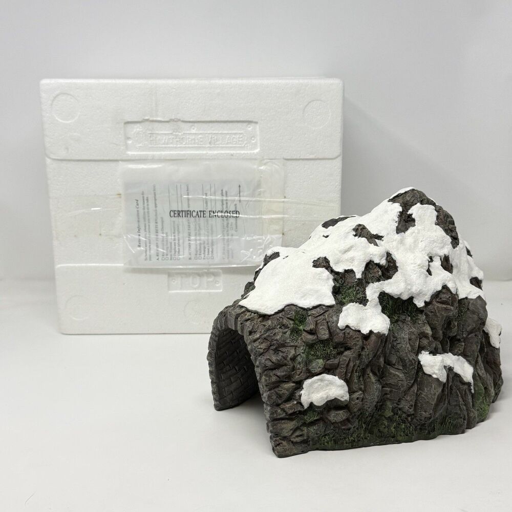 Hawthorne Village Rocky Mountain Tunnel 14-00038-032A Box COA 2007